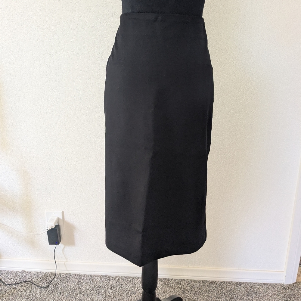 TTahari Black Scuba Midi Skirt